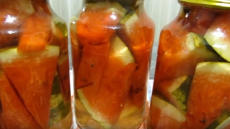 Консервы из маринованных арбузов на зиму: 12 самых вкусных и полезных рецептов